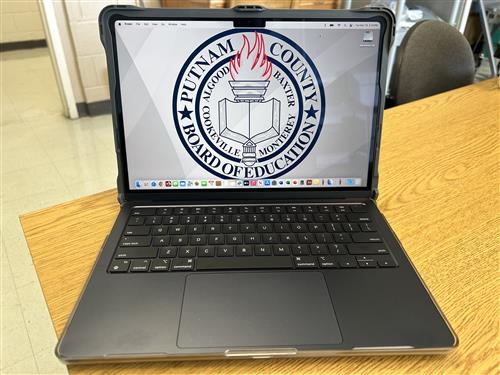 Macbook Air M2 with  the PCSS logo